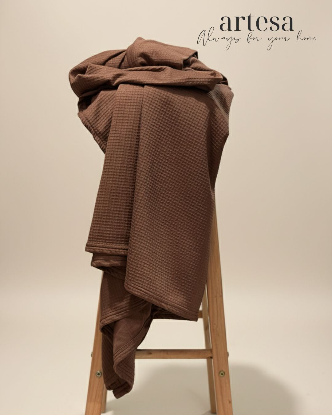 Artesa Premium Waffle Throw Blanket in Chocolate Brown (New)
