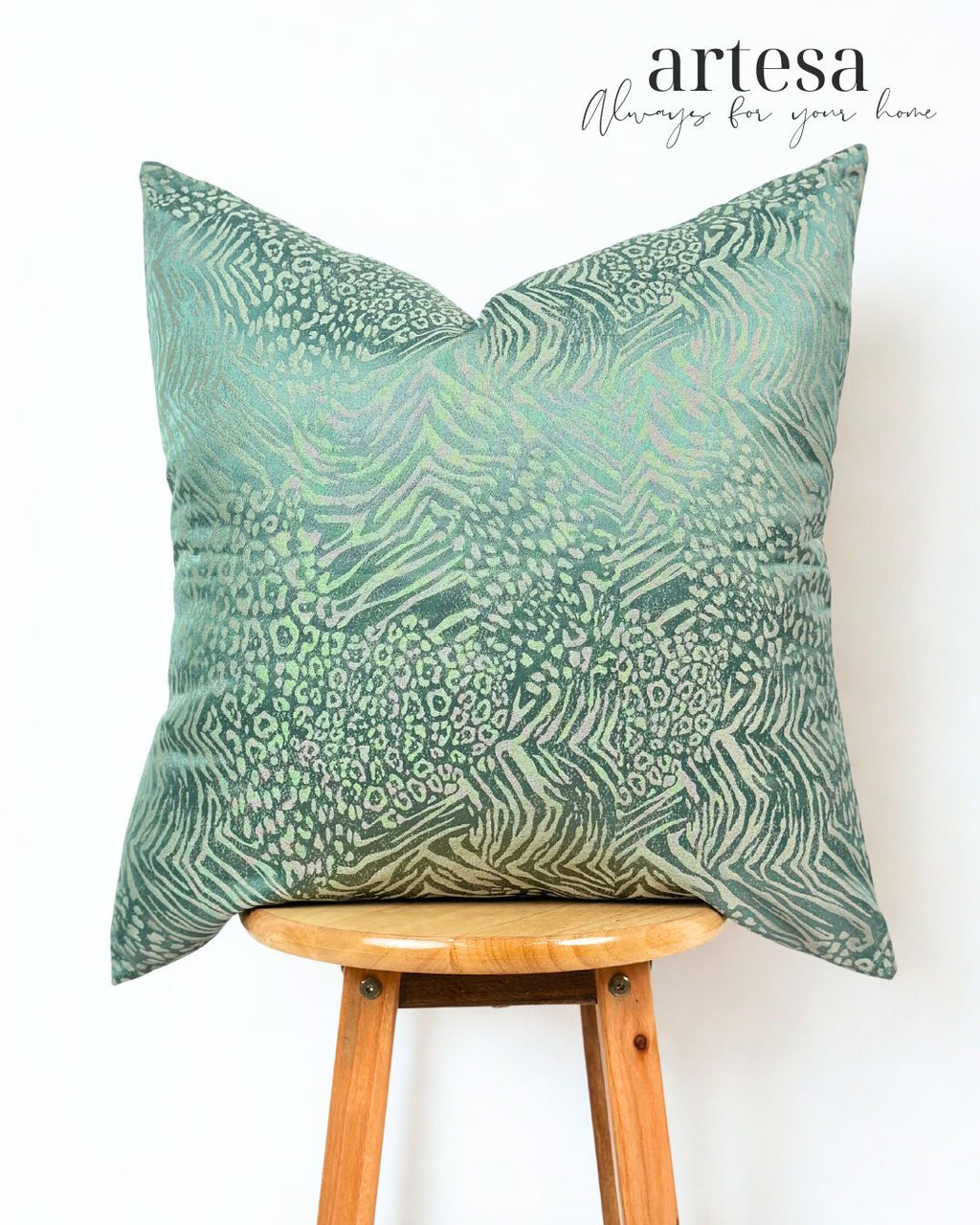 Artesa Premium Throw Pillow Covers | BROCADE GRACE