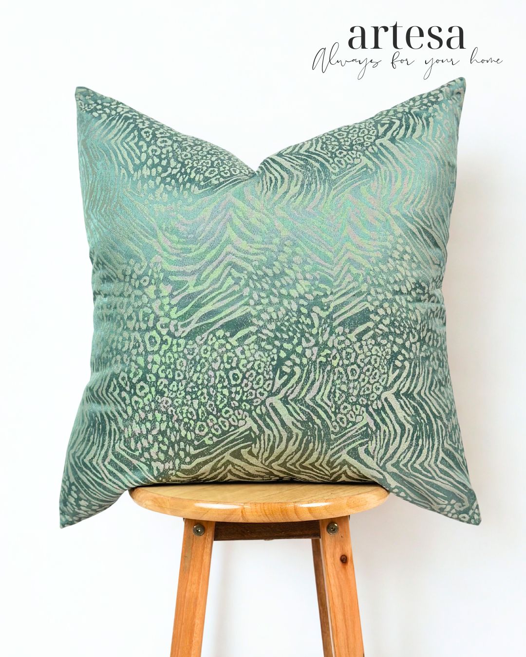 Artesa Premium Throw Pillow Covers | BROCADE GRACE