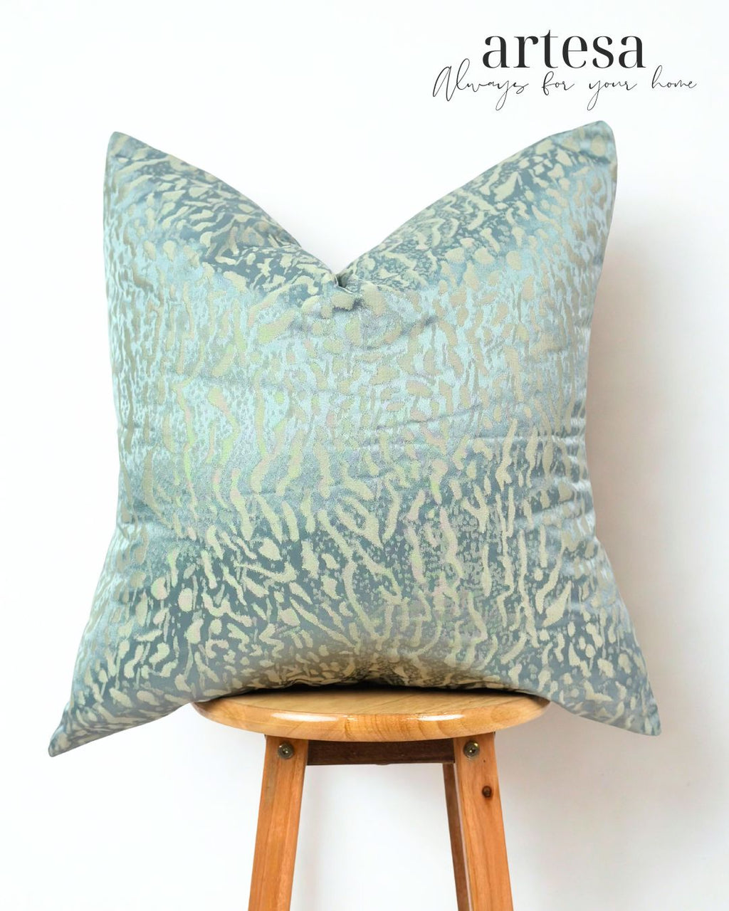 Artesa Premium Throw Pillow Covers | BROCADE HONOR
