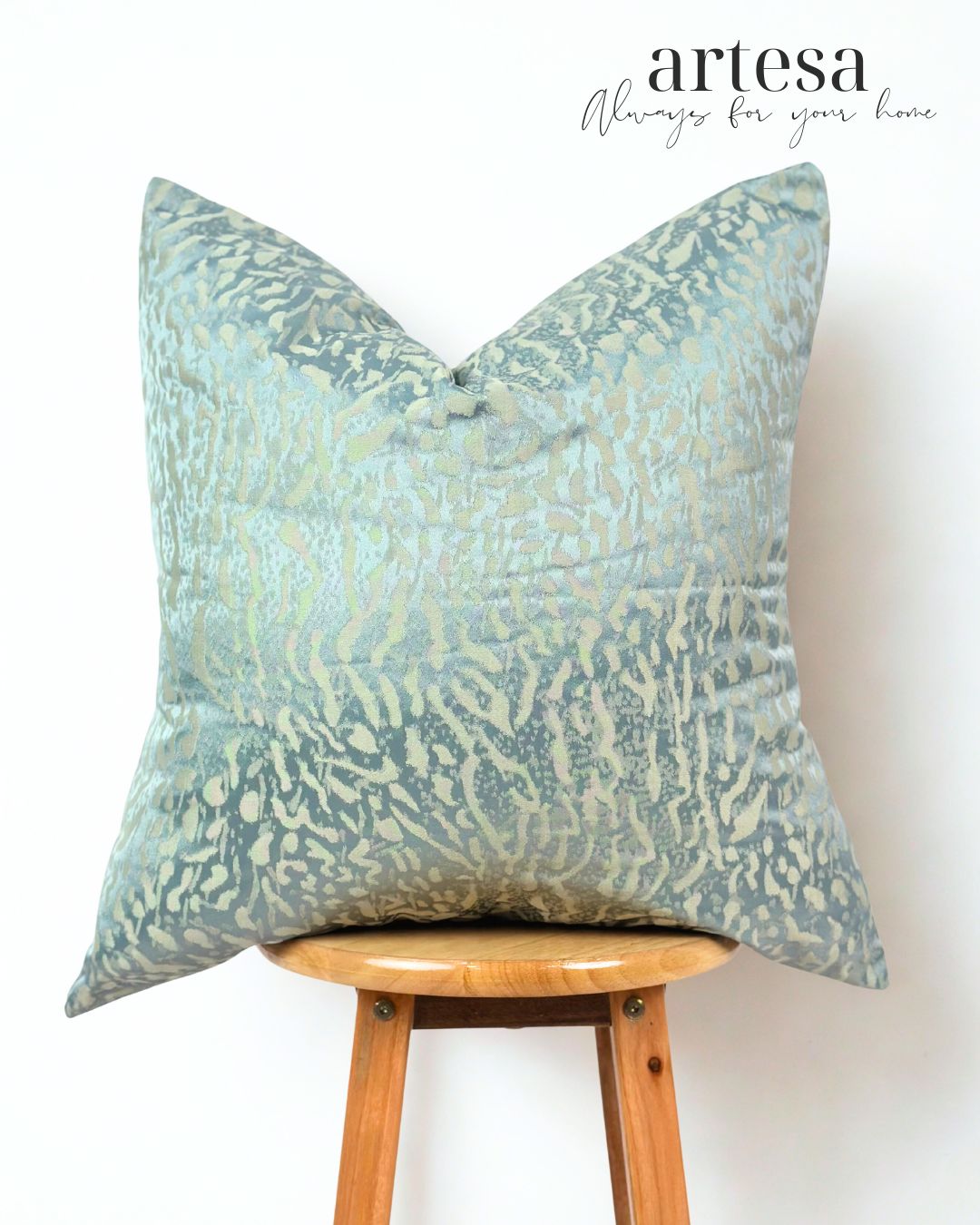 Artesa Premium Throw Pillow Covers | BROCADE HONOR