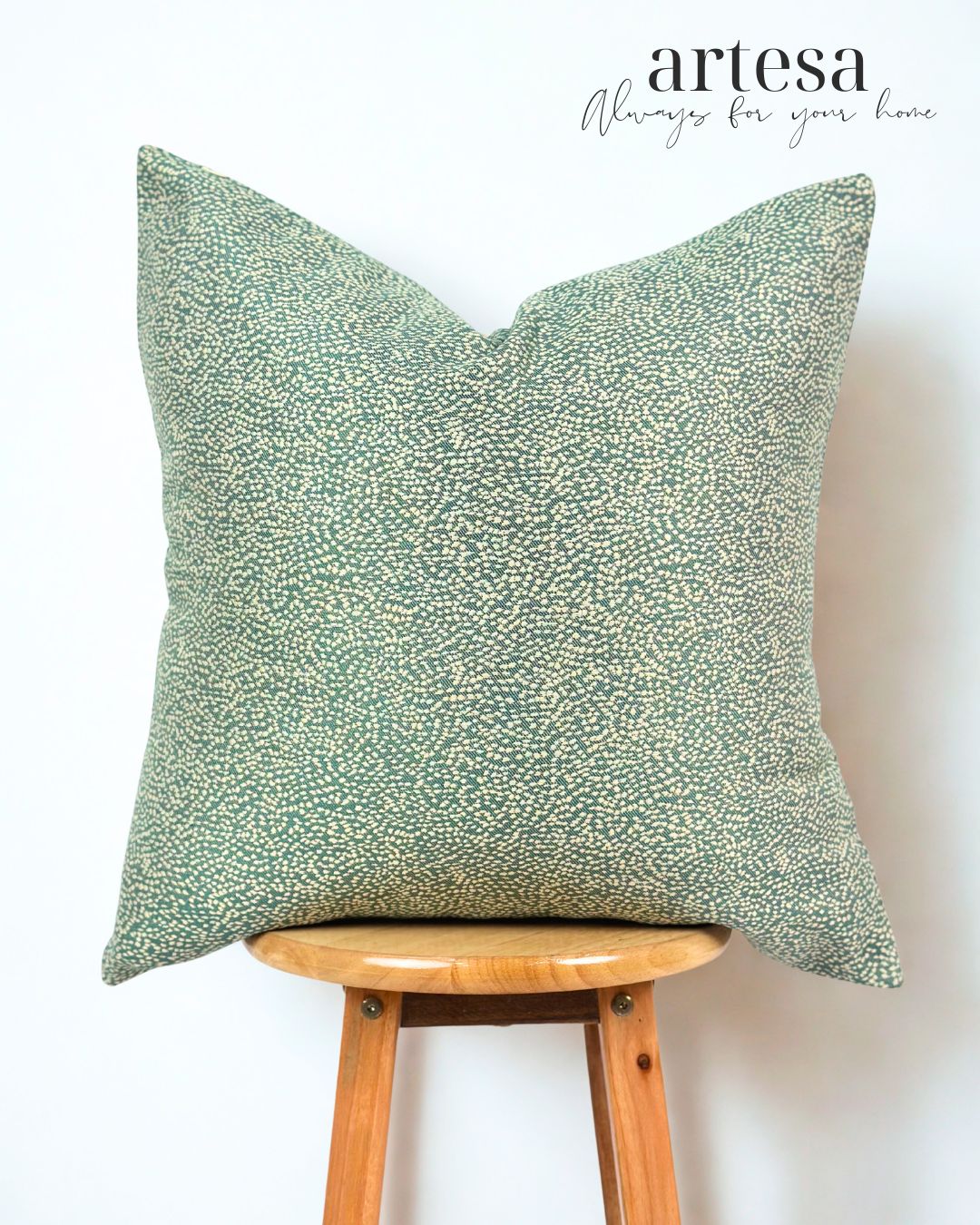 Artesa Premium Throw Pillow Covers | BROCADE PROMISE