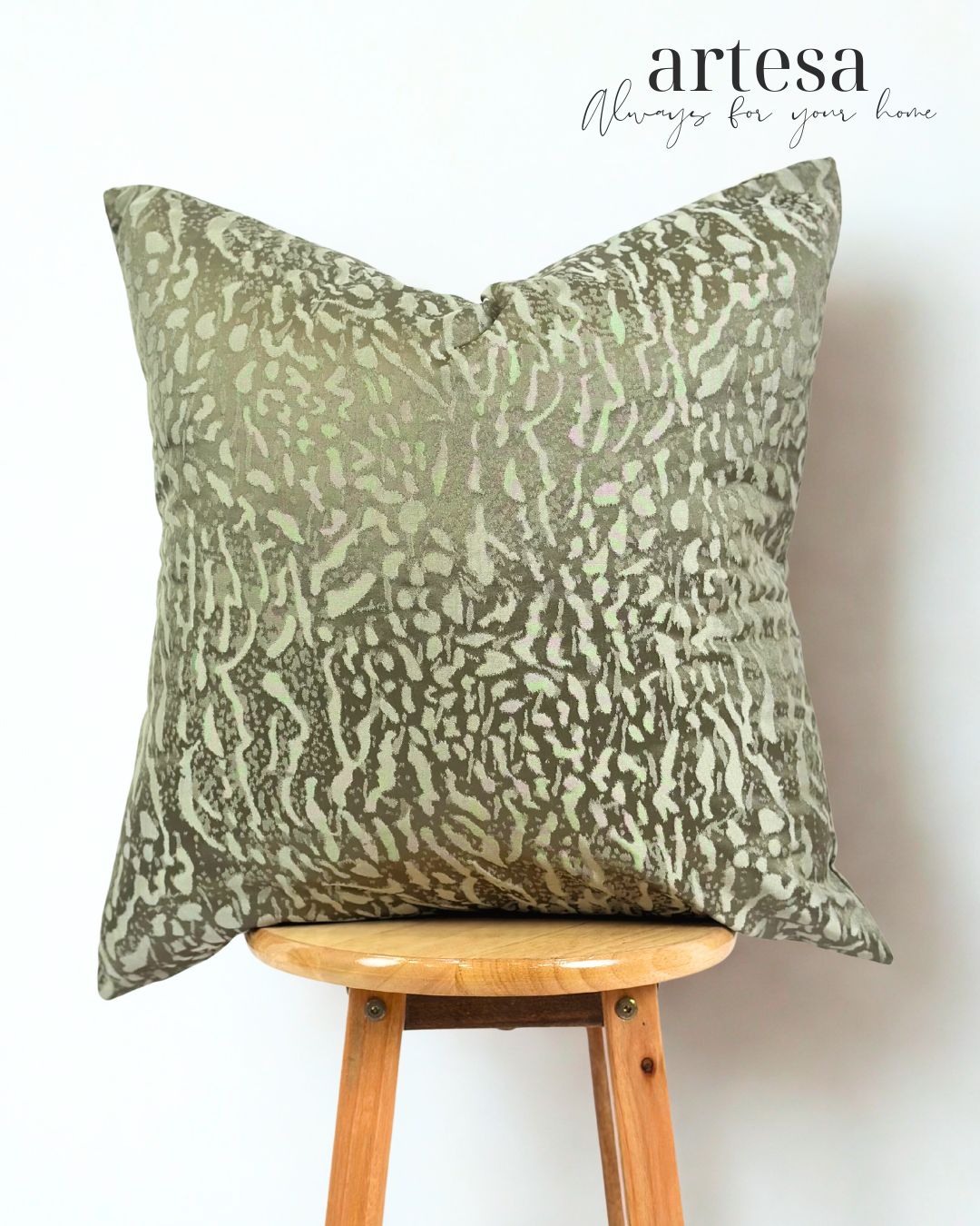 Artesa Premium Throw Pillow Covers | BROCADE RUTH
